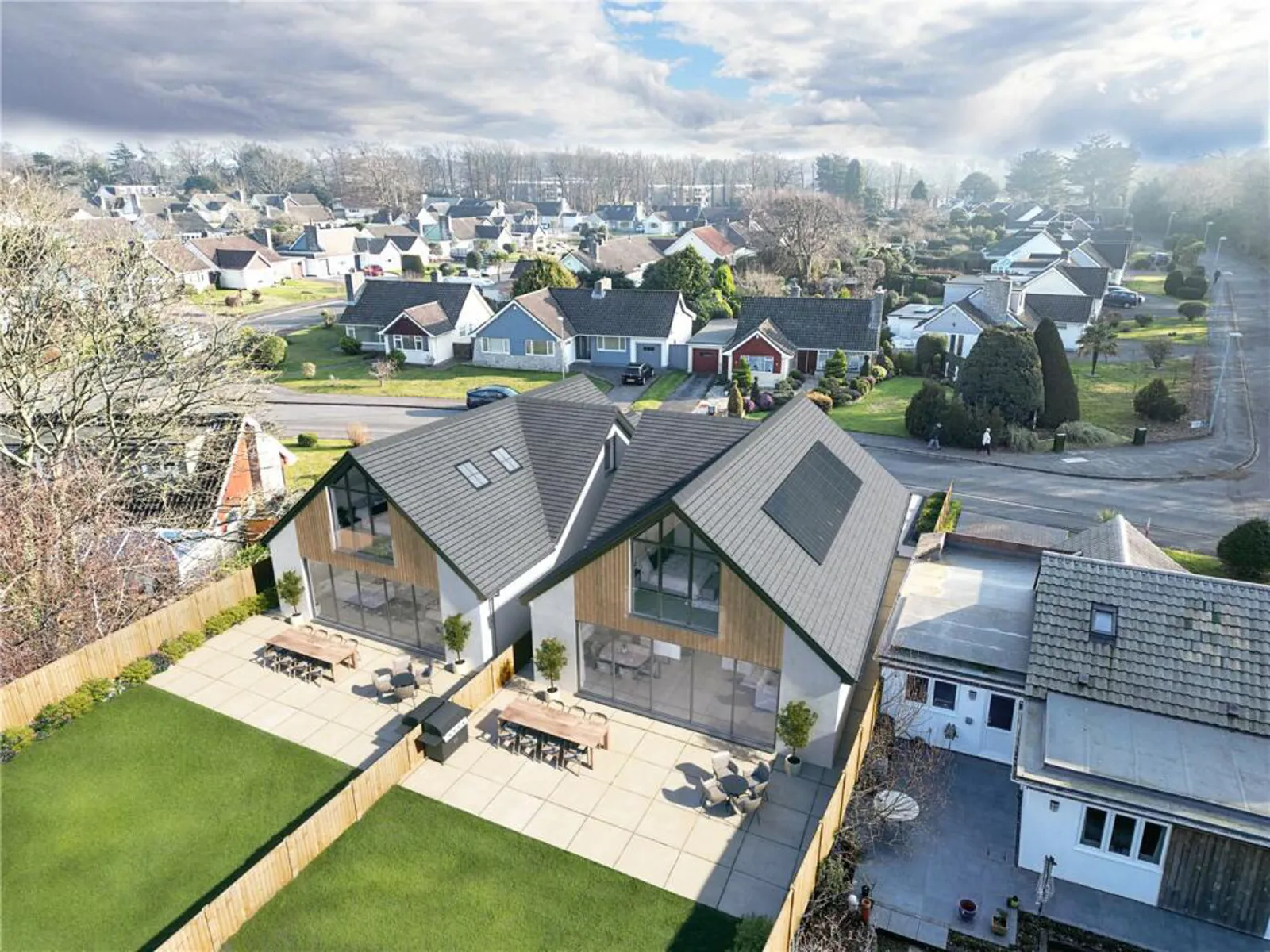 Recently completed new build chalet bungalows in Christchurch Tom